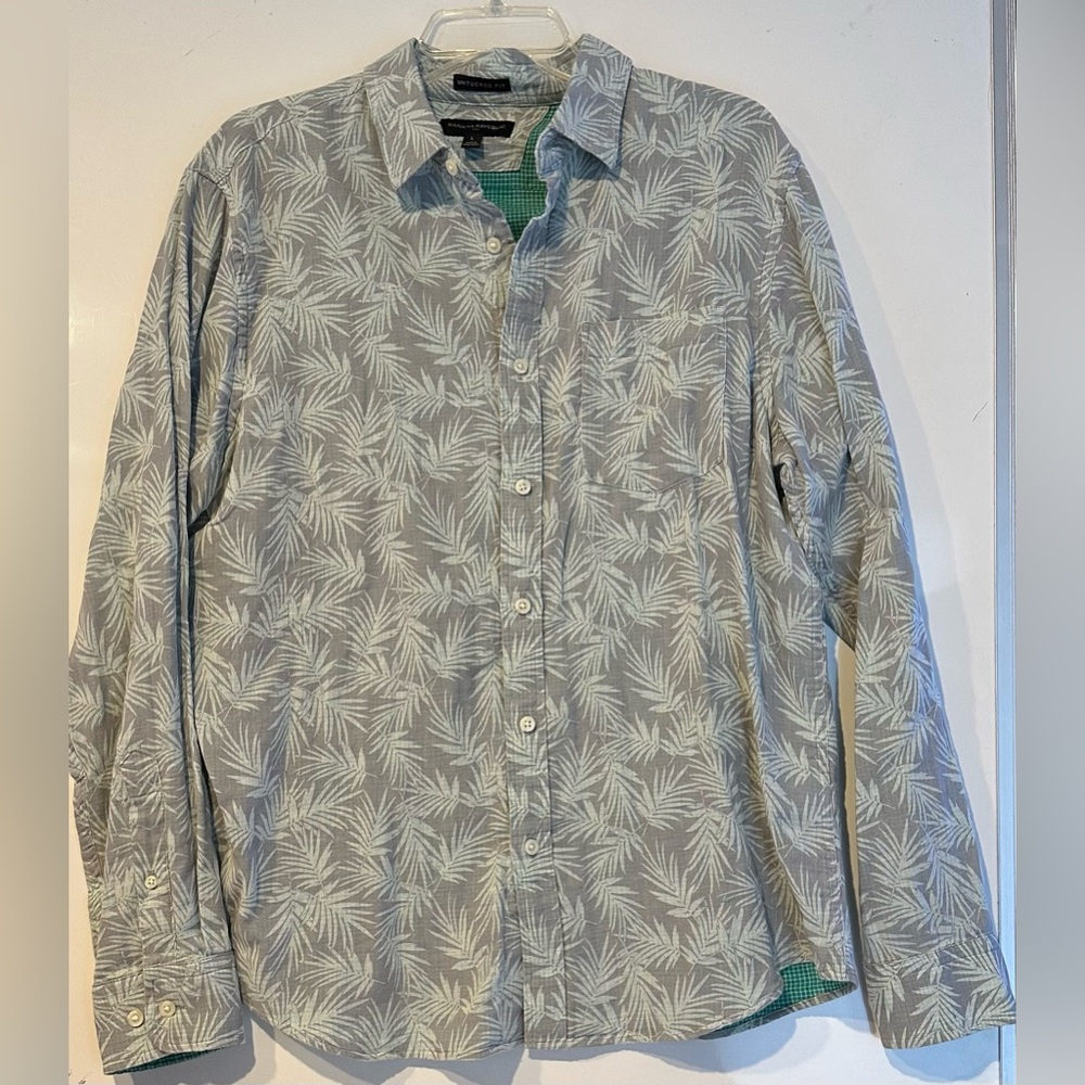 Banana Republic Untucked Fit Cotton Tropical Gauze Shirt Size Large Button Front